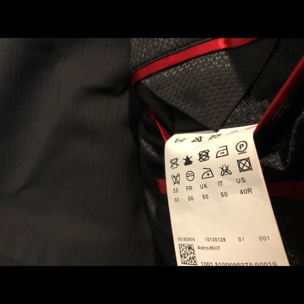 Hugo Boss 2-Piece Suit - Picture 4 of 4